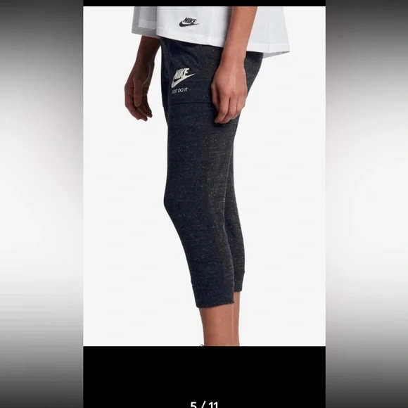 Nike Plus Vintage Capri Pants - Picture 6 of 8